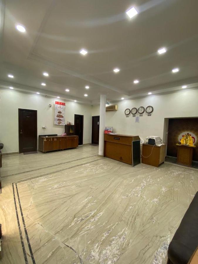 Lavi Hotel Hari Darshan - 10 Meter From Golden Temple Амрітсар Екстер'єр фото
